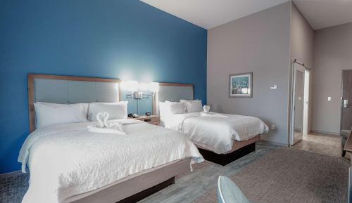 Queen Room with Two Queen Beds (4 Adults)