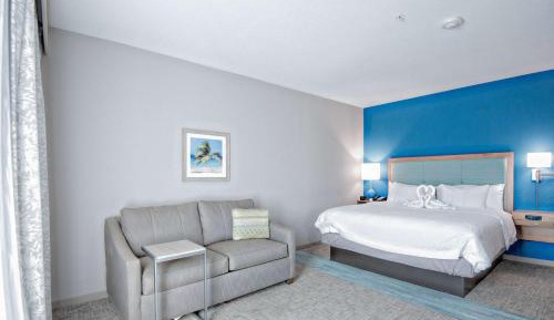 King Room with Sofa Bed - Non-Smoking