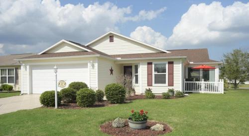 Two-Bedroom Holiday Home