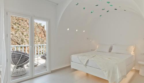 Deluxe Suite with Sea View