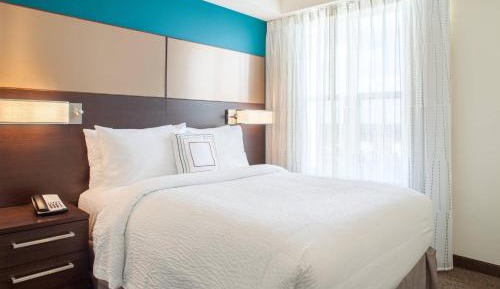 One-Bedroom King Suite