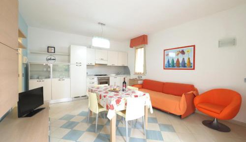 Apartment with Garden View