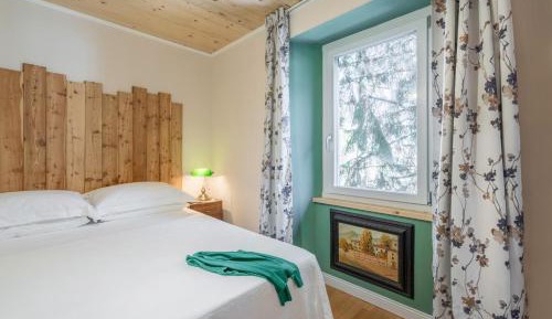 Double Room with Mountain View