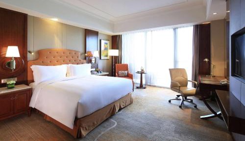 King Room with Balcony - Disability Access