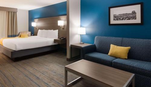 King Suite with Sofa Bed