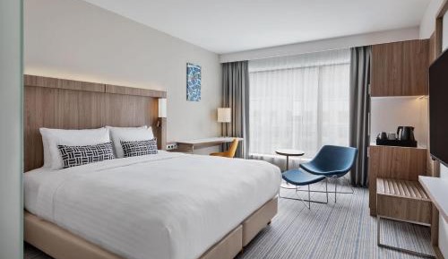 King Room with Courtyard View