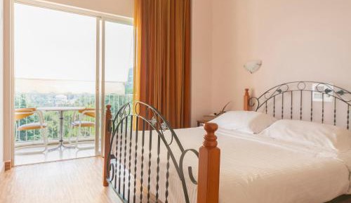 Double Room with Mountain View