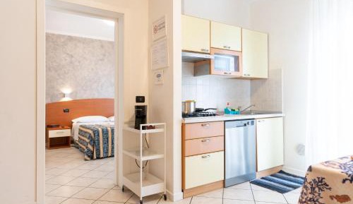 One-Bedroom Apartment with Balcony (3 adults)