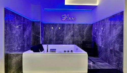 Suite with Spa Bath