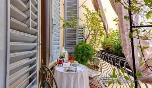 Superior One-Bedroom Apartment with Balcony