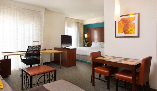 Studio Suite with 1 King Bed