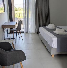 Double or Twin Room with side Sea View