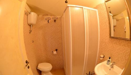 Economy Double or Twin Room