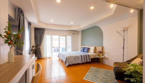 Studio Apartment