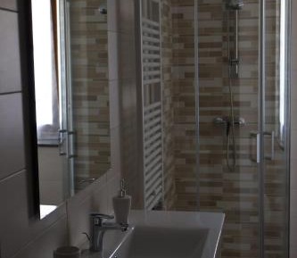 Single Room with Private External Bathroom