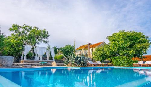 Villa with Sea View