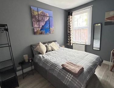 Double Room with Shared Bathroom