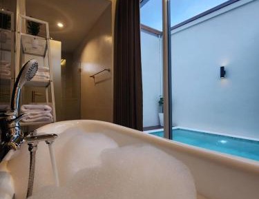 Suite with Private Pool