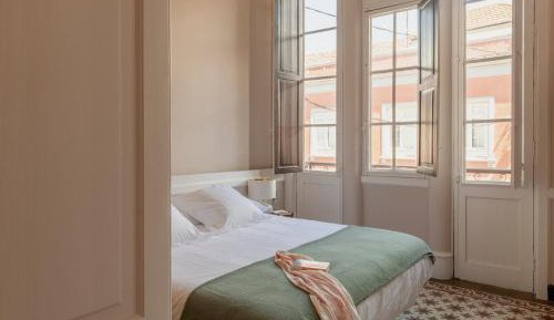 Suite with City View