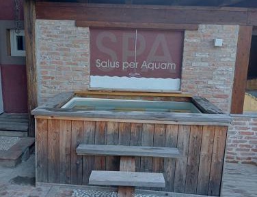 King Room with Spa Bath