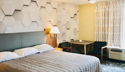 Superior King Room
