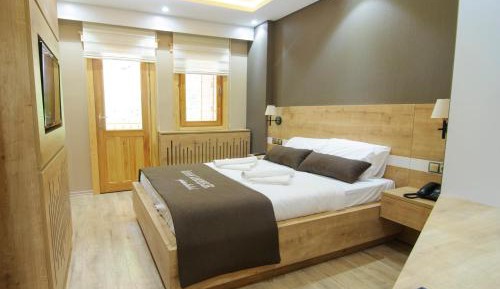 Double Room with Lake View