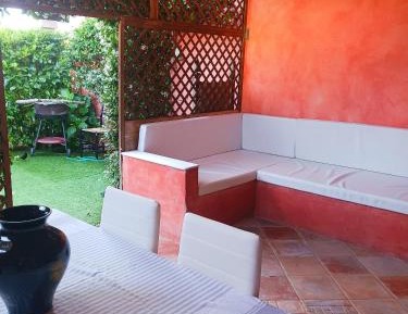 Two-Bedroom Apartment (4 Adults)