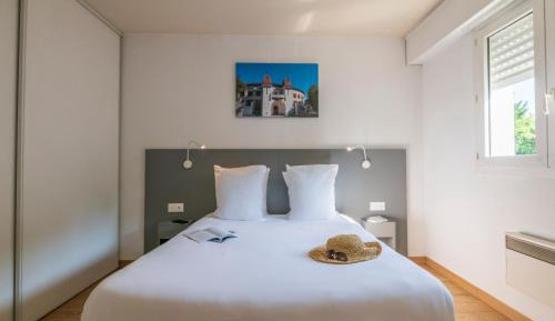 Apartment (2 Adults) with terrace