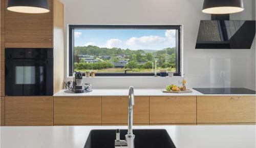 Three-Bedroom Holiday Home 