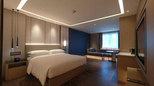 King Room - Executive Lounge Access