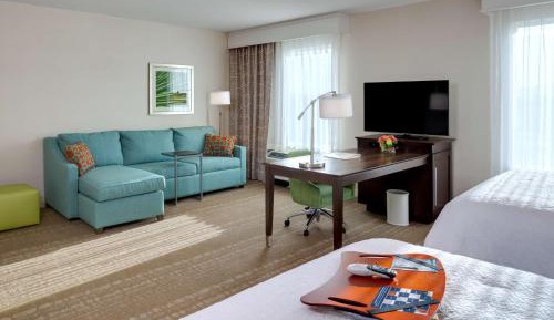 Queen Studio Suite with Two Queen Beds - Non-Smoking