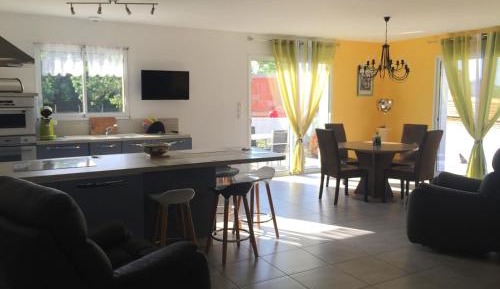 Holiday Home (4 Adults)