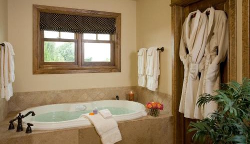 King Room with Whirlpool