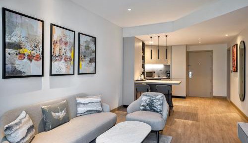 Premium One Bedroom Suite with 2 Twin / Single Beds - City View - Includes 20% Off Food & Beverage