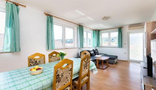 Three-Bedroom Apartment Standard