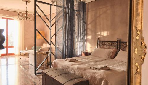 Deluxe Suite with Sea View