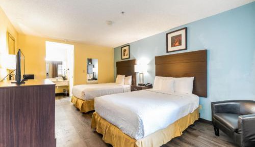 Deluxe Double Room with Two Double Beds - Non-Smoking