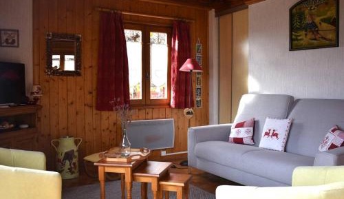 Chalet (6 Adults)