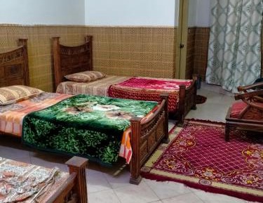 Mixed Dormitory Room