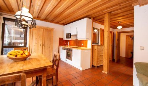 One-Bedroom Apartment with Balcony