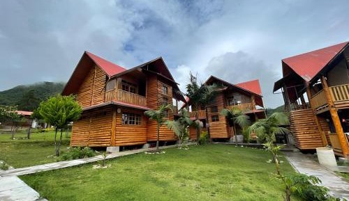 Deluxe Bungalow with Garden View