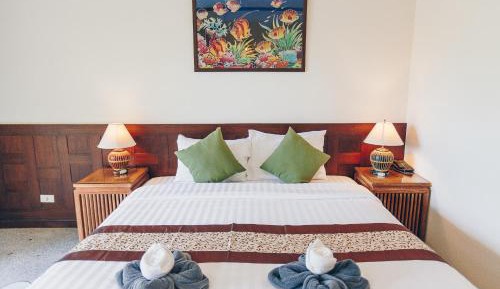 Deluxe Double or Twin Room