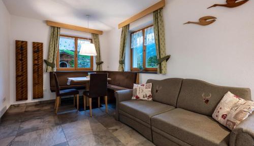 Superior One-Bedroom Apartment