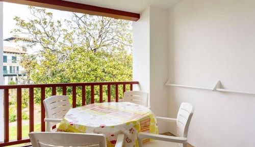 Apartment (4 Adults)