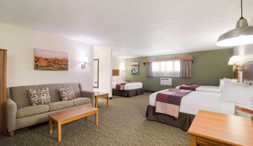 Family Room with Sofa Bed - Non-Smoking