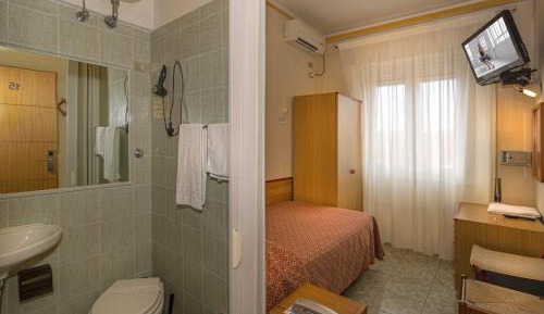 Economy Single Room