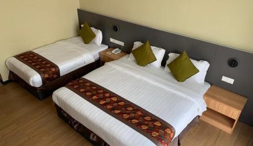 Deluxe Double or Twin Room with Balcony