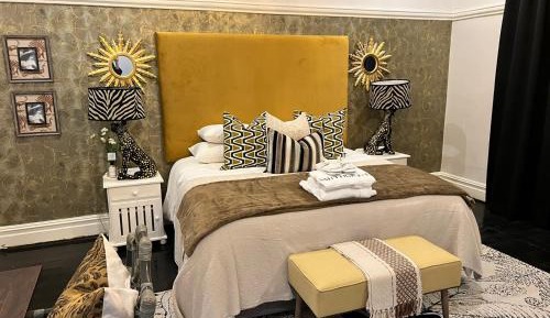Deluxe King Suite
