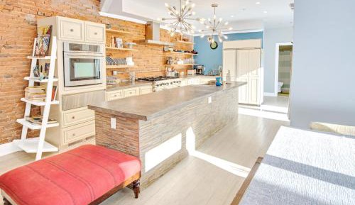Three-Bedroom Townhouse