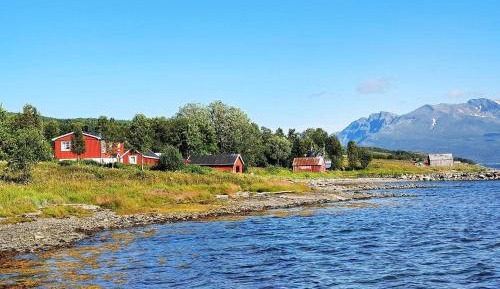 Two-Bedroom Holiday Home